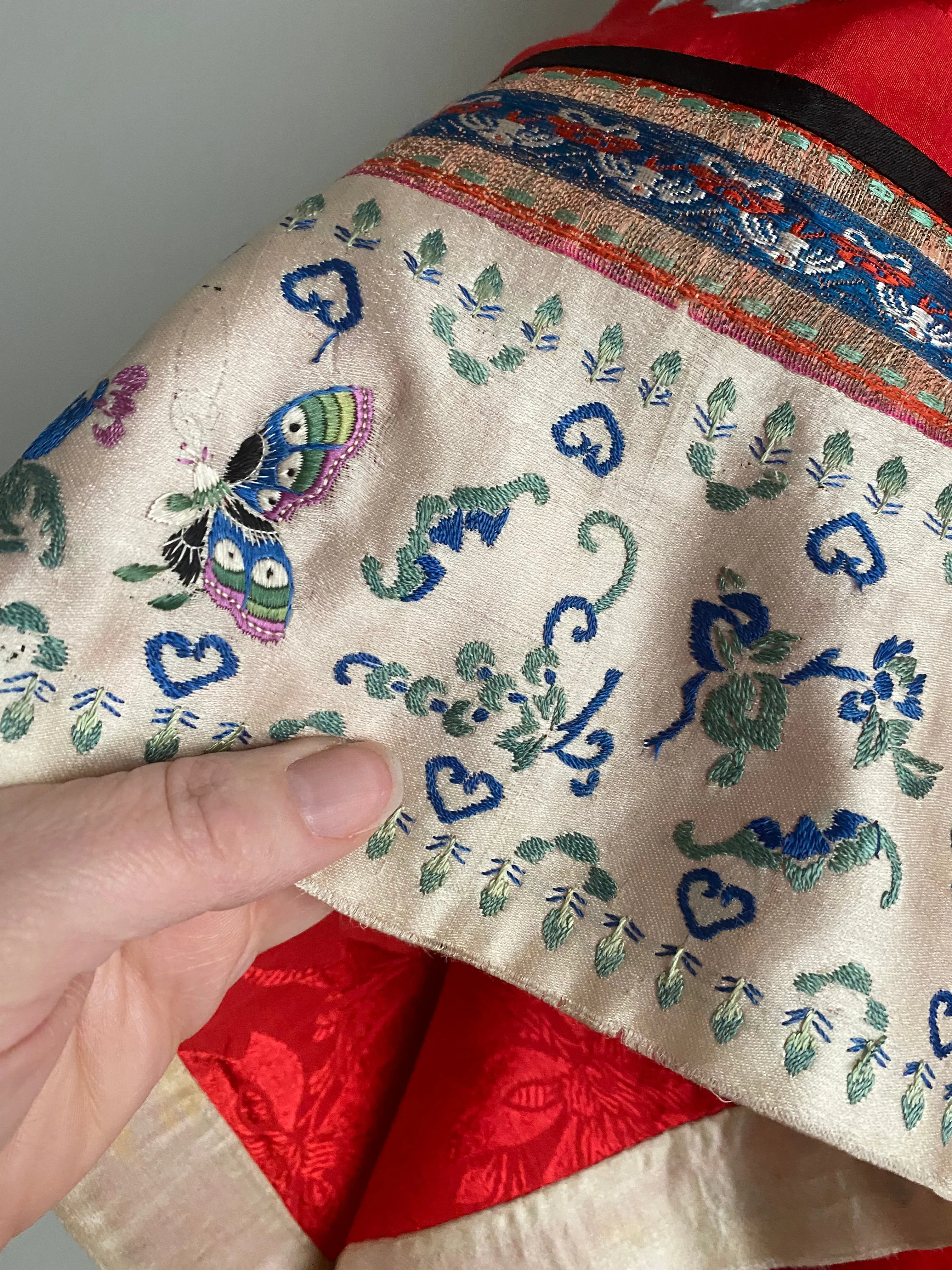 1930's Red Silk Chinese Embroidered Robe / SM