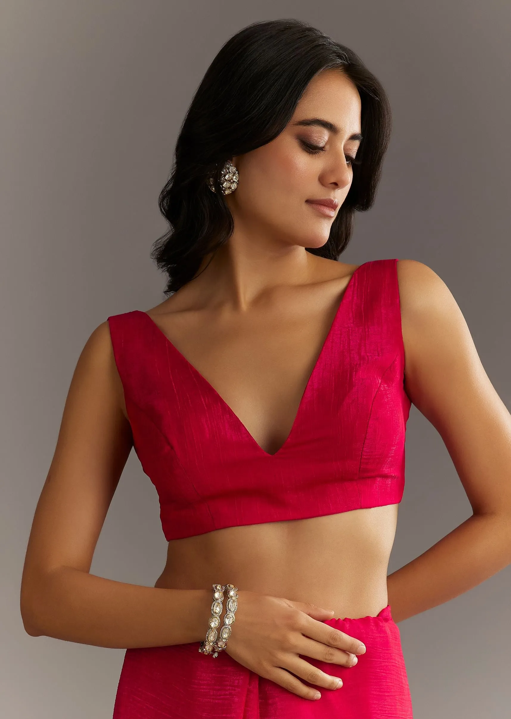 Magenta Crushed Tissue Saree With Cutdana And Scallop Border